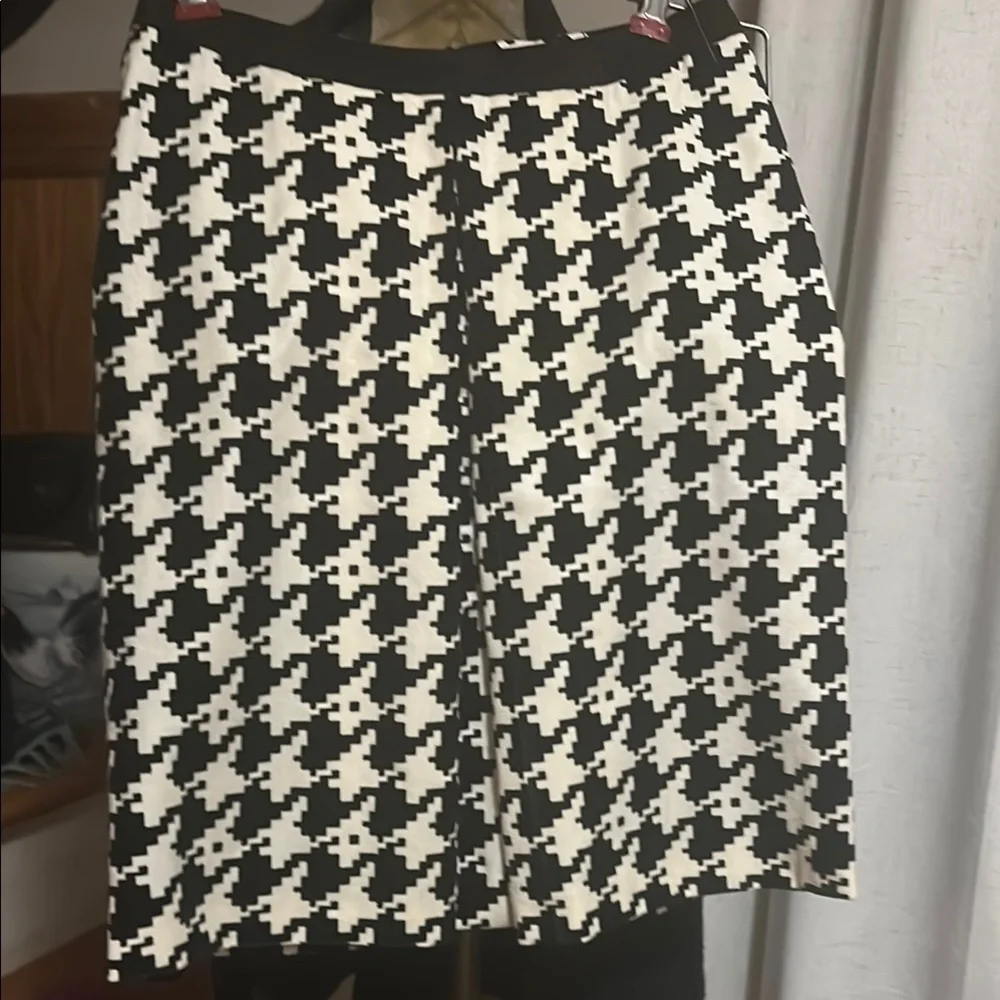 CNC Costume National Black and White Pencil Skirt - Picture 2 of 8